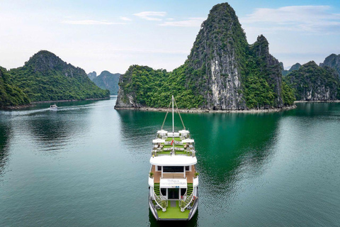 Hanoi: Ha Long Bay Day Trip - Luxury Cruise & Buffet lunch