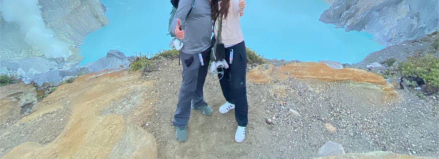 Banyuwangi : Randonnée au lever du soleil sur le mont Ijen avec prise en charge et bilan de santé
