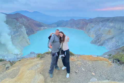 Banyuwangi: Mt. Ijen Sunrise Hike with Pickup & Health Check Private Tour with Pickup