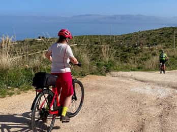 Castellammare del Golfo: Elcykeltur till Grotta Mangiapane