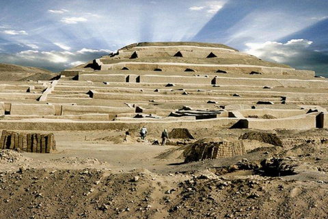Cahuachi Ceremonial Center Tour