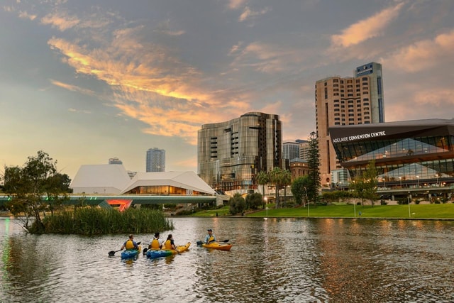 Adelaide: City Kayaking Experience