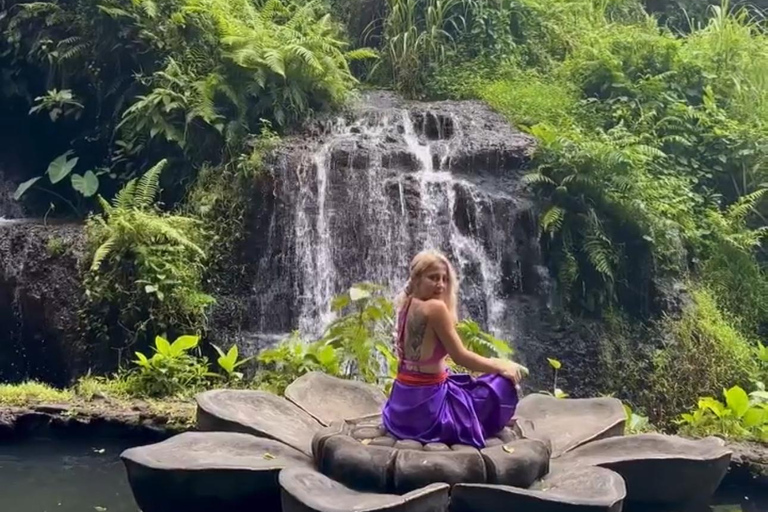 Taman Beji Griya Waterfall: Holy Bathing/Soul Retreat RitualTour with Transfer from Ubud Area