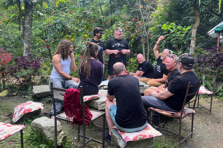 Pokhara: Private Guide trekking,tour,seightseen Pokhara: Private Trekking Tour with Guide