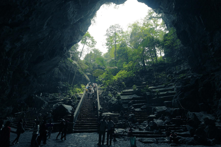 Hanoi: Parfümpagode mit Bootsfahrt oder Lotus-SeidendorfPrivate Tour: Parfümpagode, Lotus-Seidendorf und Weihrauch