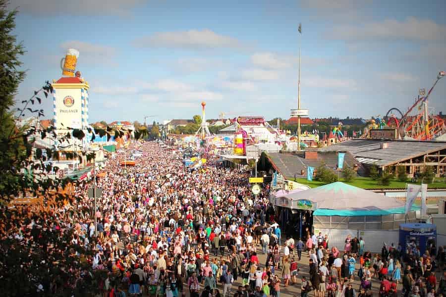 München: Oktoberfest Abend Reservierung im VIP Weinzelt