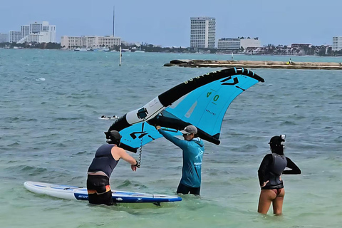 Cancún: Kitesurfing or Wingfoiling | Lessons Cancún: Wingfoil Lesson 2 Hrs