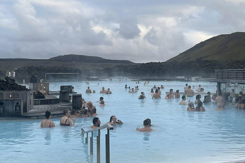 Zanzibar: Błękitna Laguna, rozgwiazdy, nurkowanie i rejsTransport z hotelu w dowolne miejsce na Zanzibarze ze wszystkimi biletami wstępu