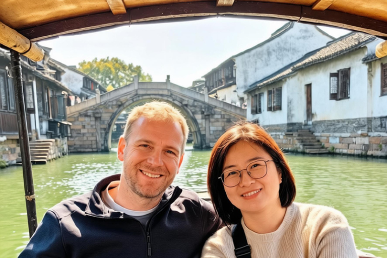 Wuzhen: Private Multilingual Guide Tour & Hotel Pick-Up West Gate Tour: French & German Guide + Hotel Transfer