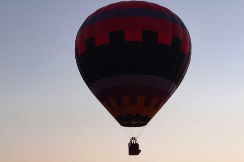 Johannesburg: Sunrise Balloon Ride Over Cradle of Humankind