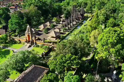 Bali: Tour privato del verde e del patrimonio dell'Occidente, auto di lusso