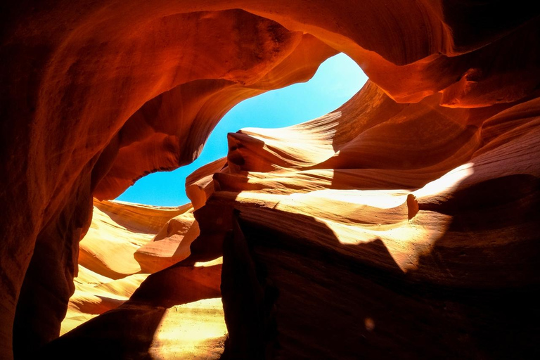 Wadi Rum: Horseback Ride to Khazali Canyon & Sand Dune