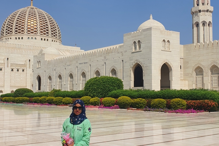 Highlights of Muscat city tour in private car with guide