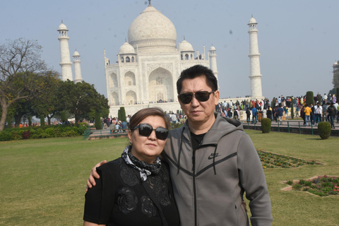 Depuis Jaipur - Sautez la ligne : Visite du Taj Mahal et d'AgraTour avec voiture uniquement