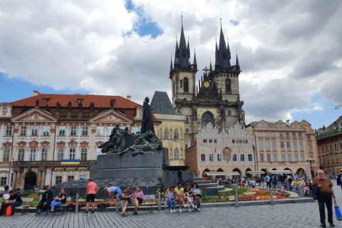 Prague: Old Town and Jewish Quarter Walking Tour