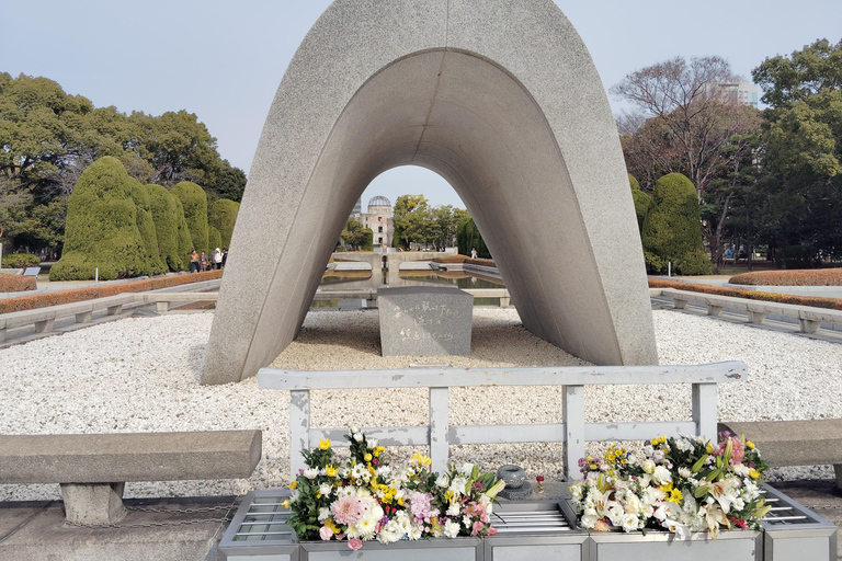 Hiroshima: 5.5-Hour Highlights Tour with Professional guide