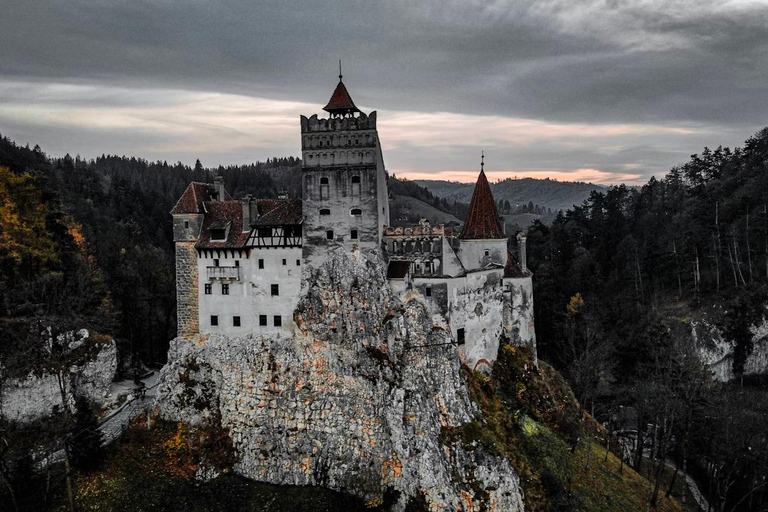 Brasov: Bran, Peles & Cantacuzino Castle Day Tour