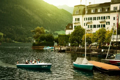 Salzburg: Private Day Trip to Zell am See and Kitzsteinhorn