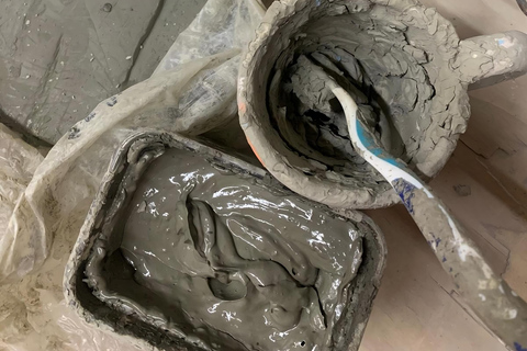 اصنع سيراميكك الصقلي المصنوع من حجر إتنا لافا واصطحبه إلى منزلك