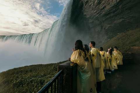 Chutes du Niagara : Visite en petit groupe avec dégustation de vin et croisière