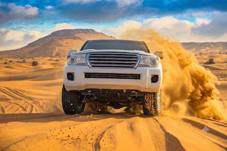 From Cairo: 4x4 Desert Safari, Waterfalls & Magic Lake Shared Tour: Wadi El Rayan, Magic Lake & Lake Qarun, Jeep