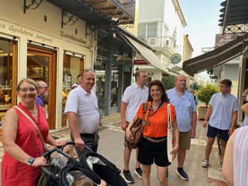 Kalamata: Tour privato a piedi con spuntini e merende