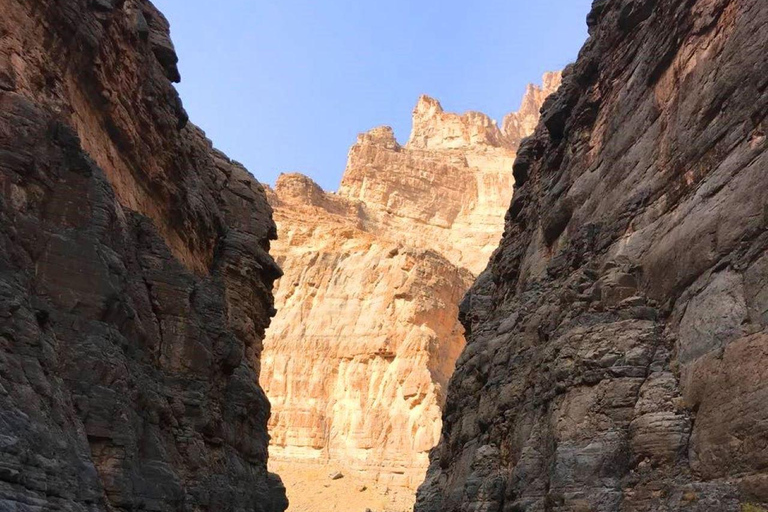 Tagestour nach Jabal Shams, Wadi Nakhar, Misfat Al Abriyeen