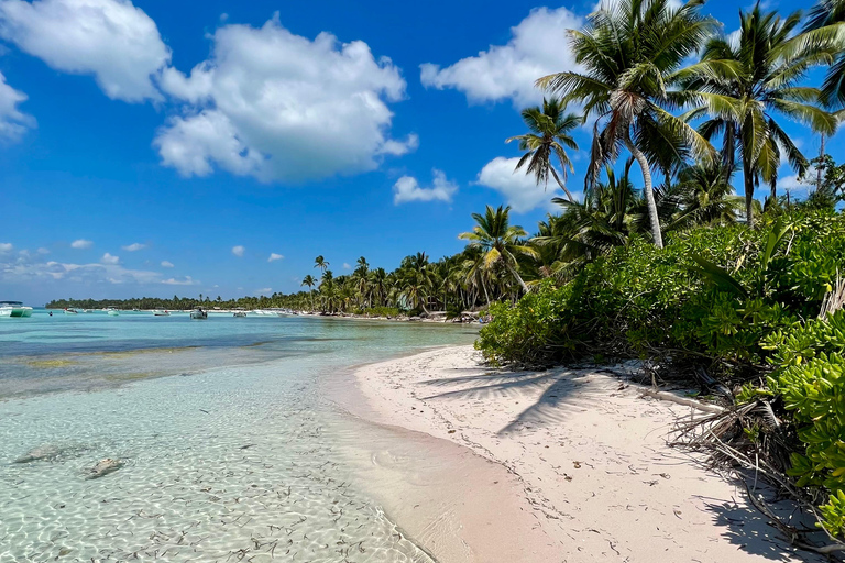 Luksusowy rejs prywatnym mini-jachtem po Parku Narodowym CotubanamáLuksusowy rejs prywatnym mini-jachtem w Parku Narodowym Cotubanamá