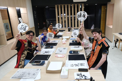 Osaka: Japanese Culture Experience Tea Ceremony Calligraphy