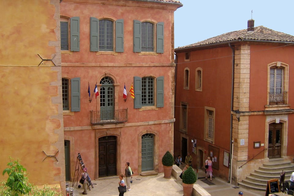 From Avignon Half Day Hilltop Villages Of Luberon Getyourguide