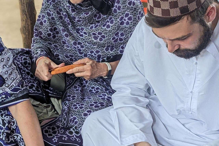 Zanzibar: Market Tour and Cooking Class with Locals