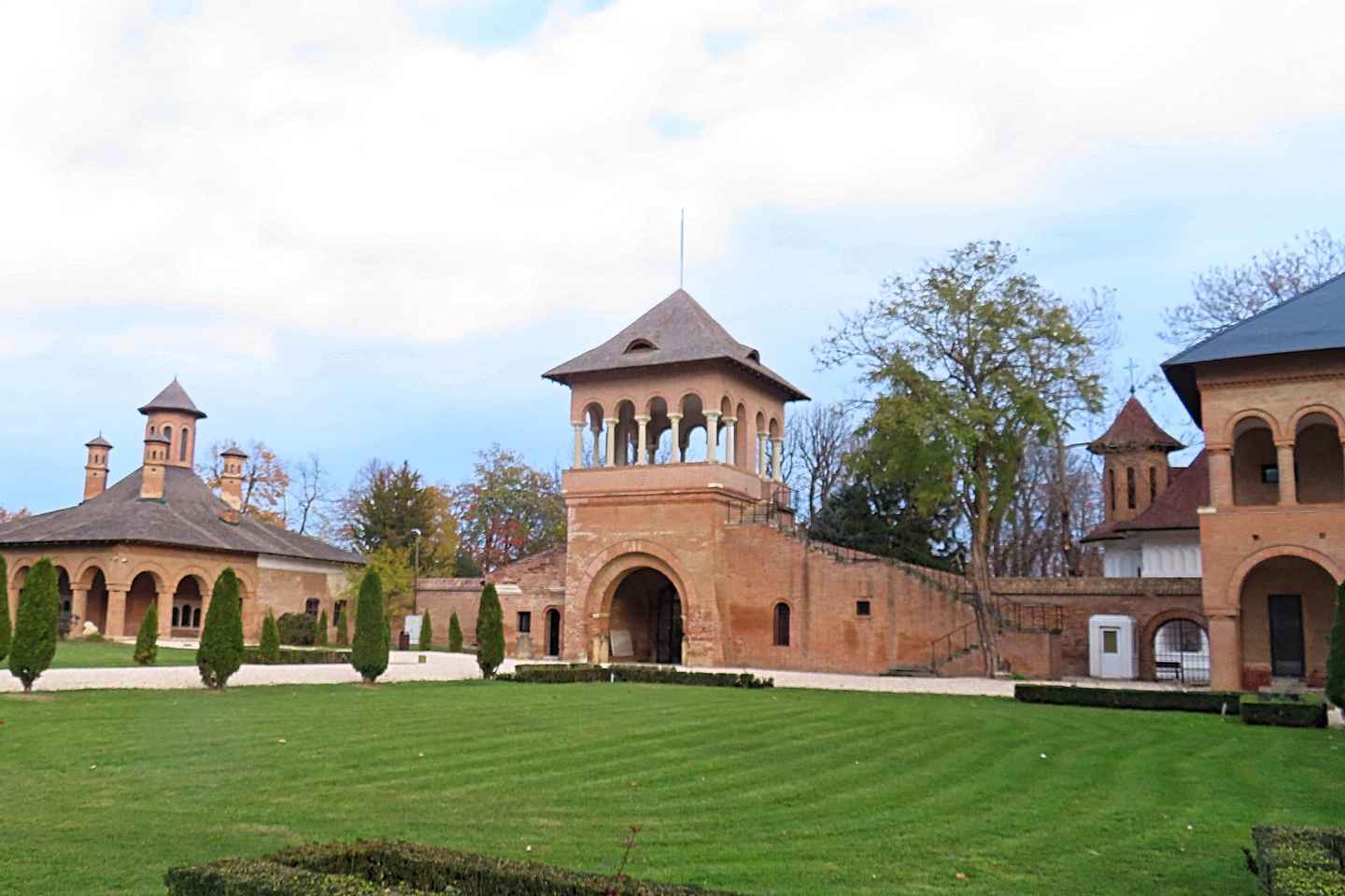 Tour de Turismo en Bicicleta por Bucarest