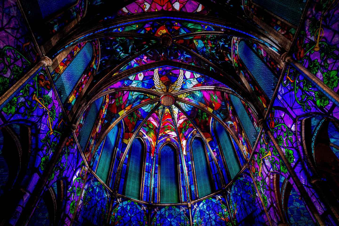 Barcelona Basilica: Immersive Light and Sound Show - LUMINISCENCE
