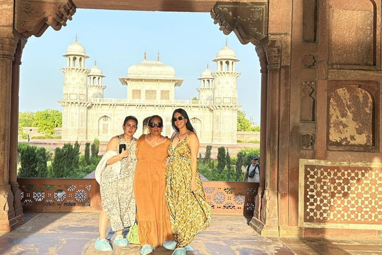 Visite privée de luxe de 5 jours du Triangle d&#039;Or Agra Jaipur DelhiCircuit avec hébergement 4 étoiles