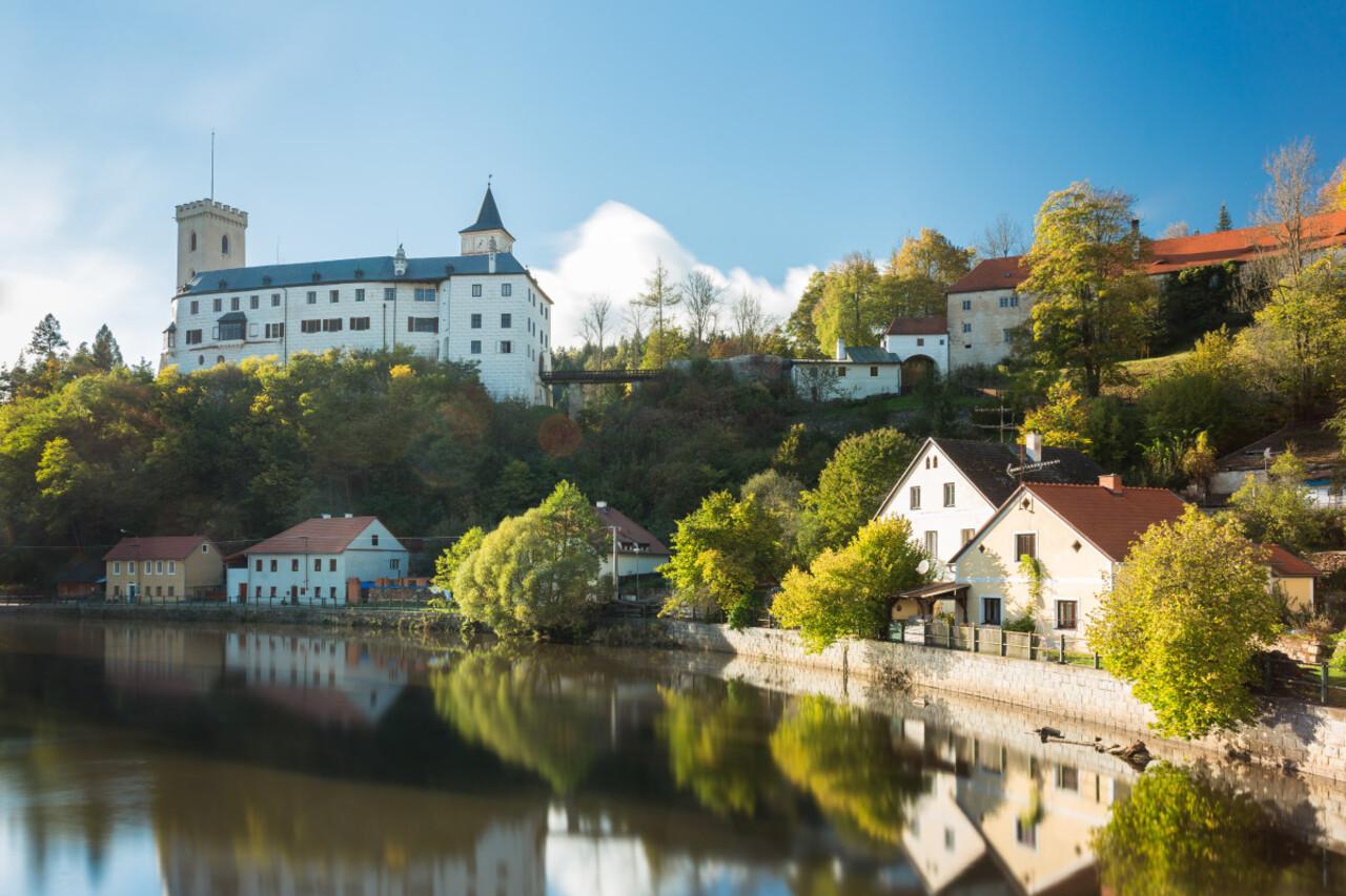 Ganztägige Moldautour: Von Rožmberk nach Český Krumlov mit Transfer