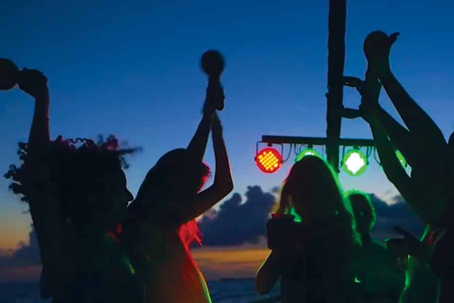 Key West: Sunset Sail mit Live-Band, Getränken und Appetizern. Foto: GetYourGuide
