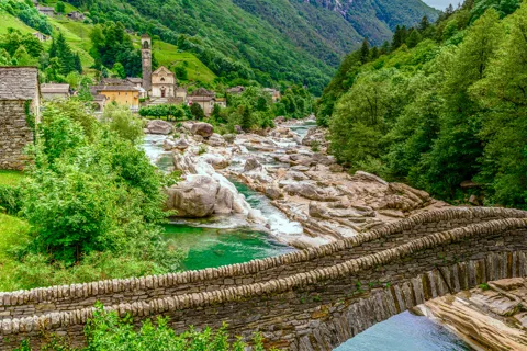 Enchanting Switzerland: Verzasca Valley and Ascona from Como