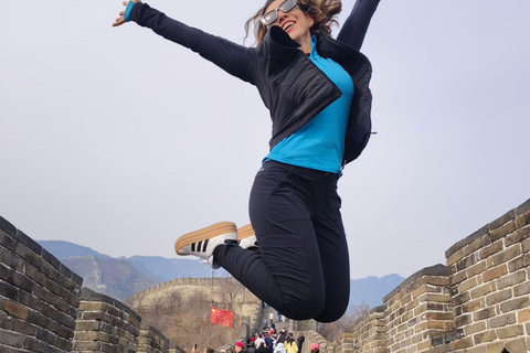 Beijing: From Jiankou to Mutianyu Great Wall Hiking Tour Beijing Downtown Pick up with English Guide