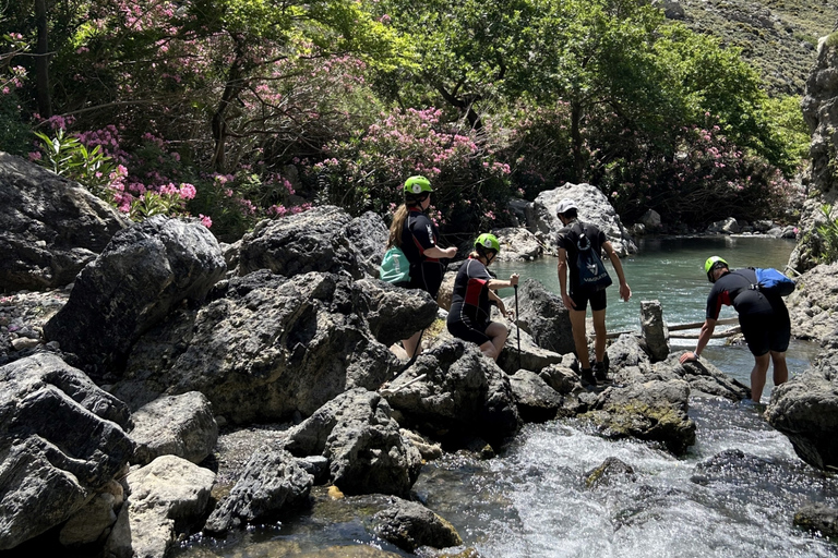 Desde Rethymno: Senderismo fluvial por el desfiladero de KourtaliotikoPunto de encuentro