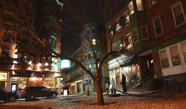 Boston: Small-Group Dark History Walking Tour in Back Alleys