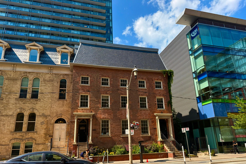 History of Toronto: The City’s Oldest Landmarks Walking Tour