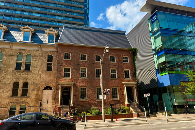 History of Toronto: The City’s Oldest Landmarks Walking Tour
