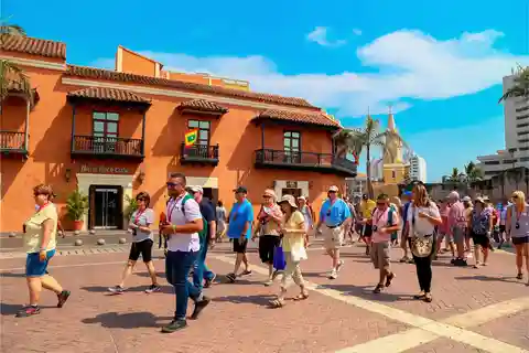 Cartagena: Shared Walking Tour of the Colonial Old Town