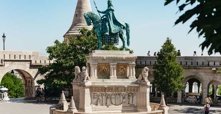 Budapest: Historic Buda Castle Walking Tour photo 11