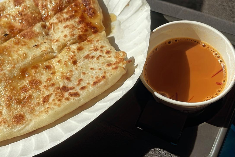 Muscat Full-Day Sharing Experience with Omani Coffee & Bread