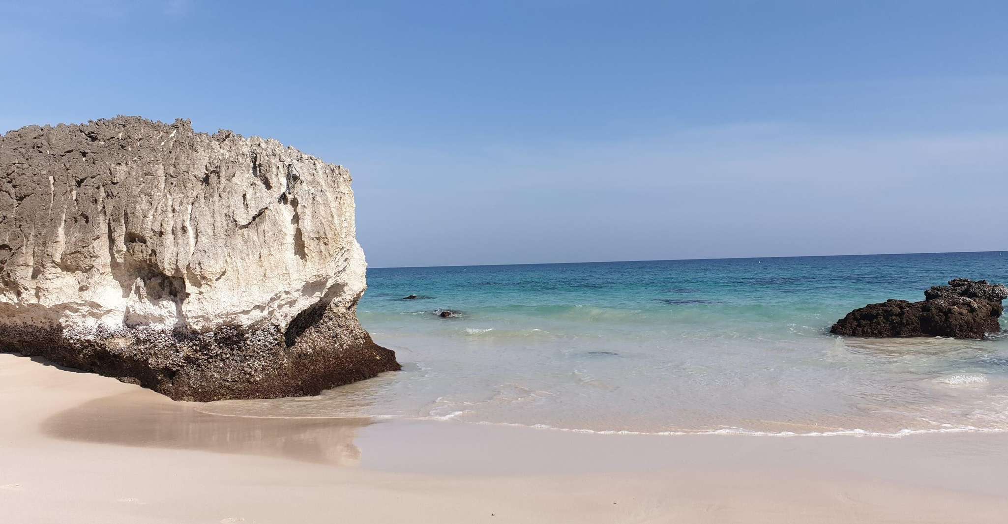 West Salalah, Fazayah Beach, Camels, Job Tomb, Blowhole - Housity