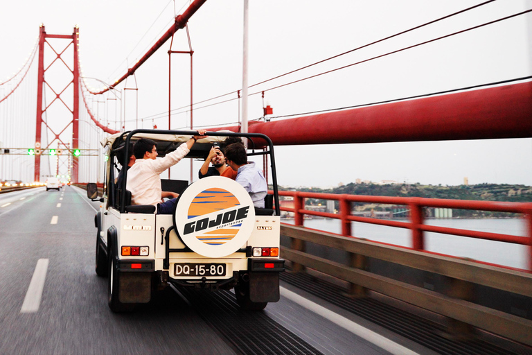 Tramonto a LISBONA in Jeep d&#039;epoca con bevande a bordo