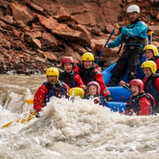Varmahlíð: rafting familiar con traje seco