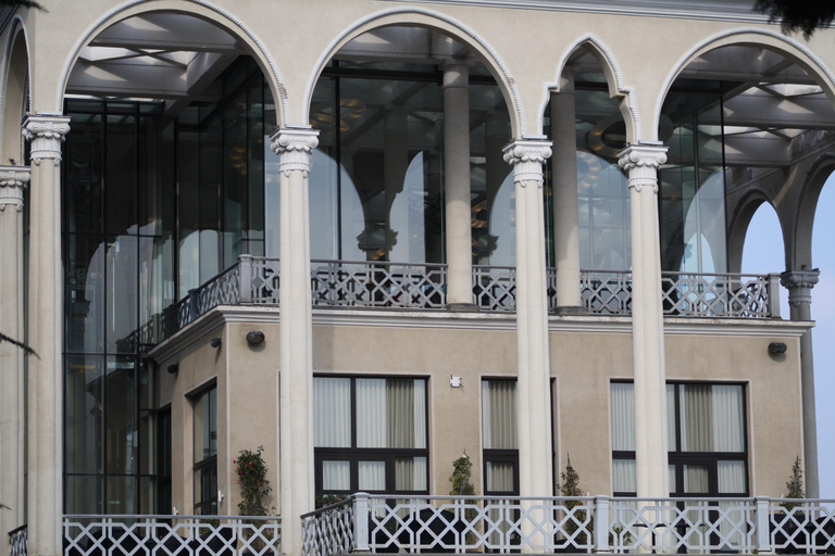 تبليسي: جولة في أساطير وخرافات ماتسمينداتجربة سفر خاصة