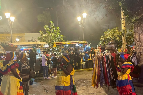 Chiva Rumbera Tour with Music, Party, and Fun in Cartagena